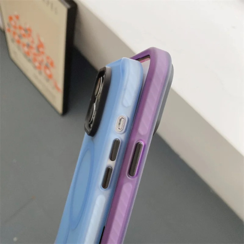 Чохол iPhone 15 Frosted with MagSafe purple : фото 4 - UkrApple