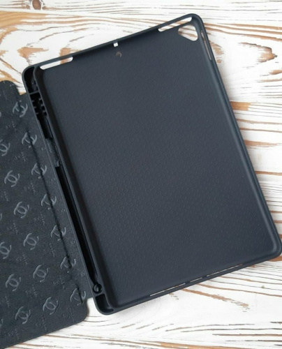 Чохол Origami Case для iPad Pro 10,5" / Air 2019 Chanel black: фото 2 - UkrApple