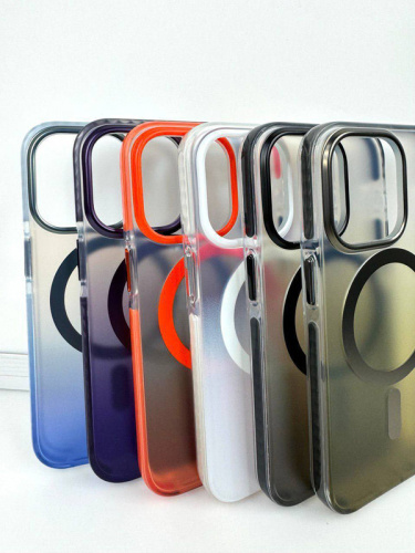 Чохол iPhone 15 Pro Max Shield Gradient with MagSafe gray: фото 7 - UkrApple