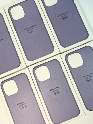 Чохол iPhone 14 Pro Clear Case with MagSafe purple: фото 3 - UkrApple